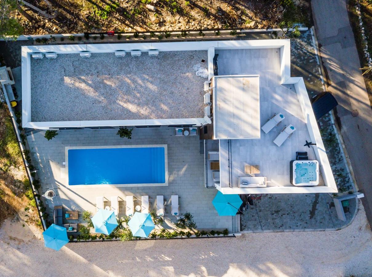 Olive Tree Mansion Apartment Vir Luaran gambar