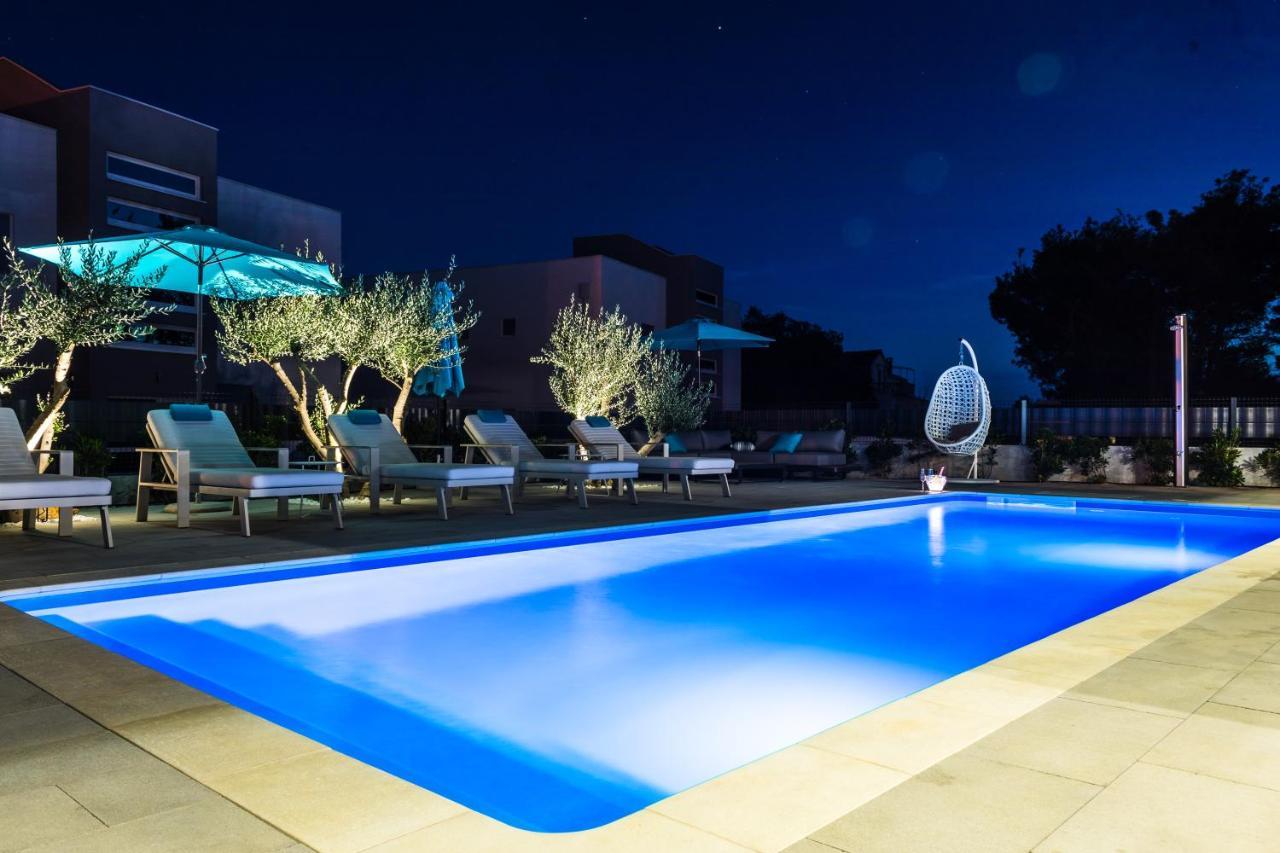 Olive Tree Mansion Apartment Vir Luaran gambar