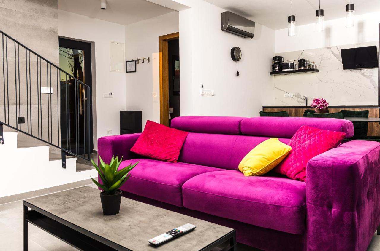 Olive Tree Mansion Apartment Vir Luaran gambar