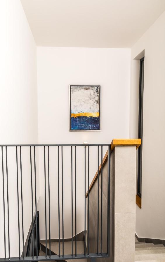 Olive Tree Mansion Apartment Vir Luaran gambar
