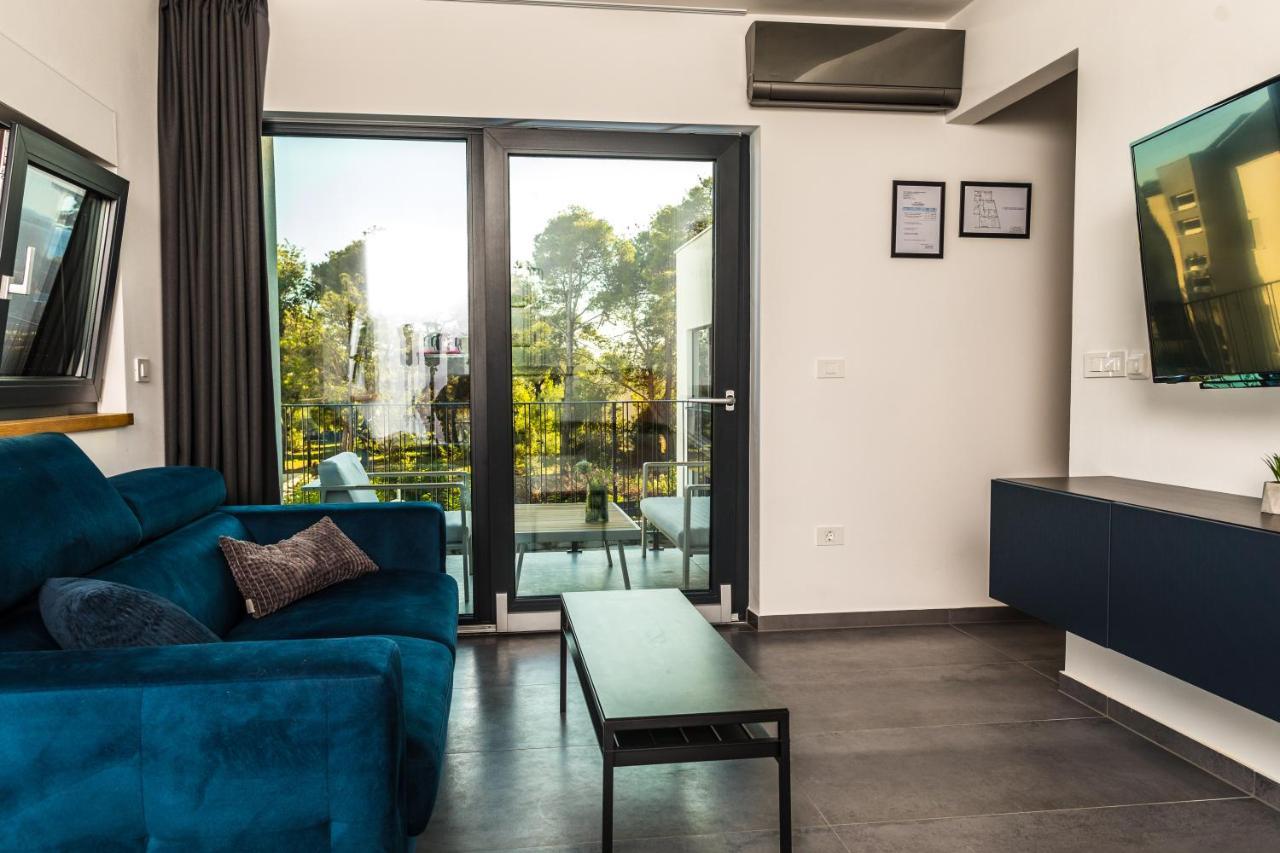 Olive Tree Mansion Apartment Vir Luaran gambar